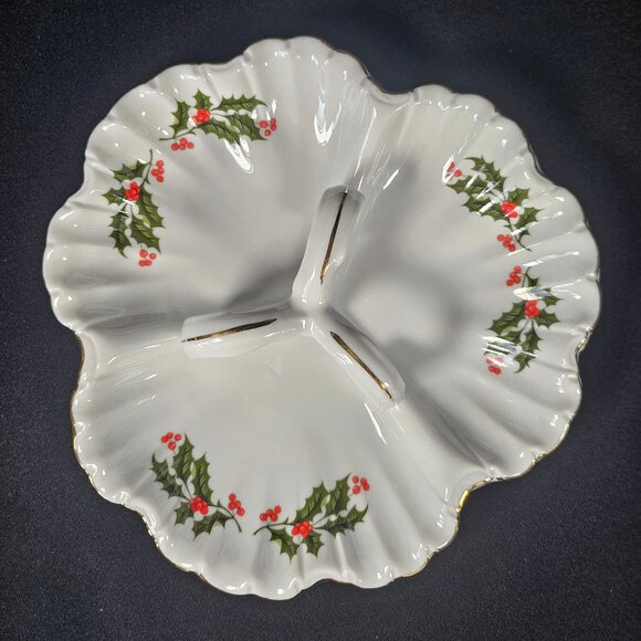 Kashima Japan 3 Section Porcelain With Holly and Berry Fancy Christmas Dish - Picture 1 of 9